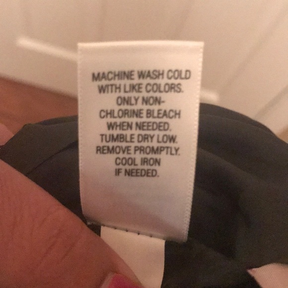 Office Attire🖤💕 - Picture 6 of 6